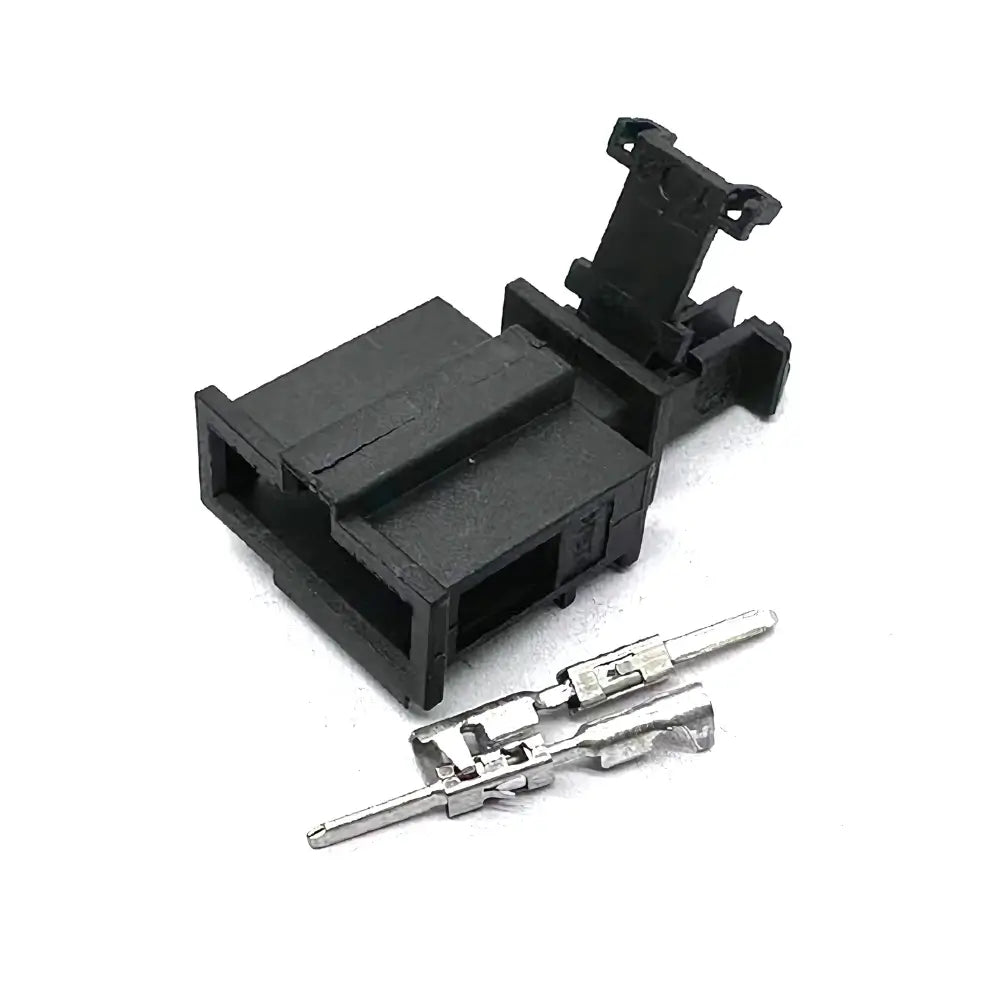 Male Plug 3B0972712 Terminal Pins and Latching Mechanism Detail